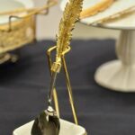 Luxurious Gold Feather Handle Serving Set - 5 - Image 6